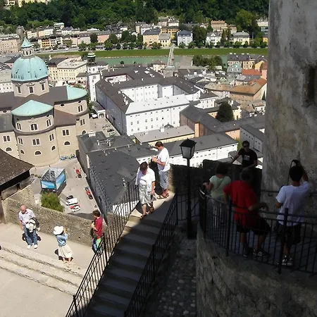 Kaltenleitner דירה