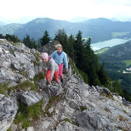 Familienfreundliche Kaltenleitner Nahe Attersee Für 5 Personen Mit Zwei Schlafzimmern Apartamento *