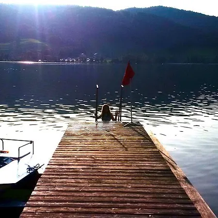 Familienfreundliche Kaltenleitner Nahe Attersee Fuer 5 Personen Mit Zwei Schlafzimmern * Weissenkirchen im Attergau