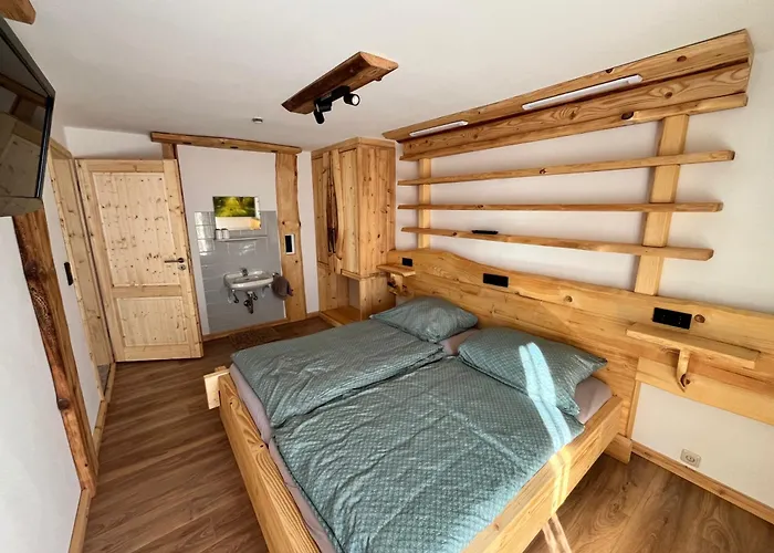 Kaltenleitner Weissenkirchen im Attergau