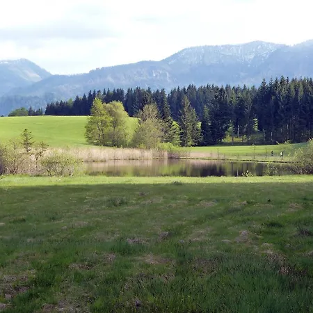Familienfreundliche Kaltenleitner Nahe Attersee Fuer 5 Personen Mit Zwei Schlafzimmern Lejlighed Weissenkirchen im Attergau